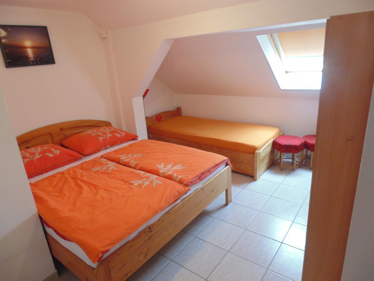 Almos Apartman Siófok Exteriör bild